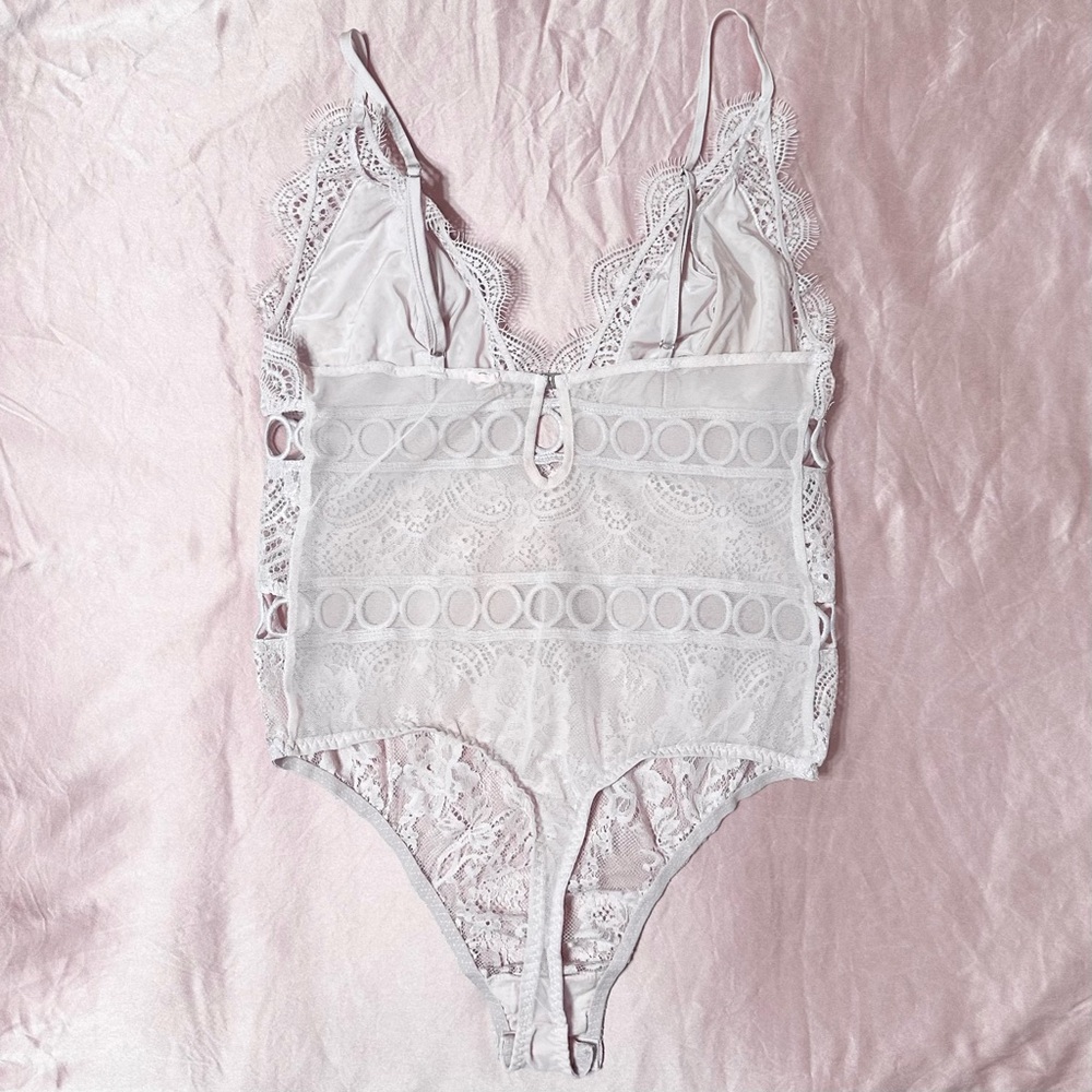 Victoria's Secret Bodysuit Lacey Floral Shimmer - Picture 2 of 6